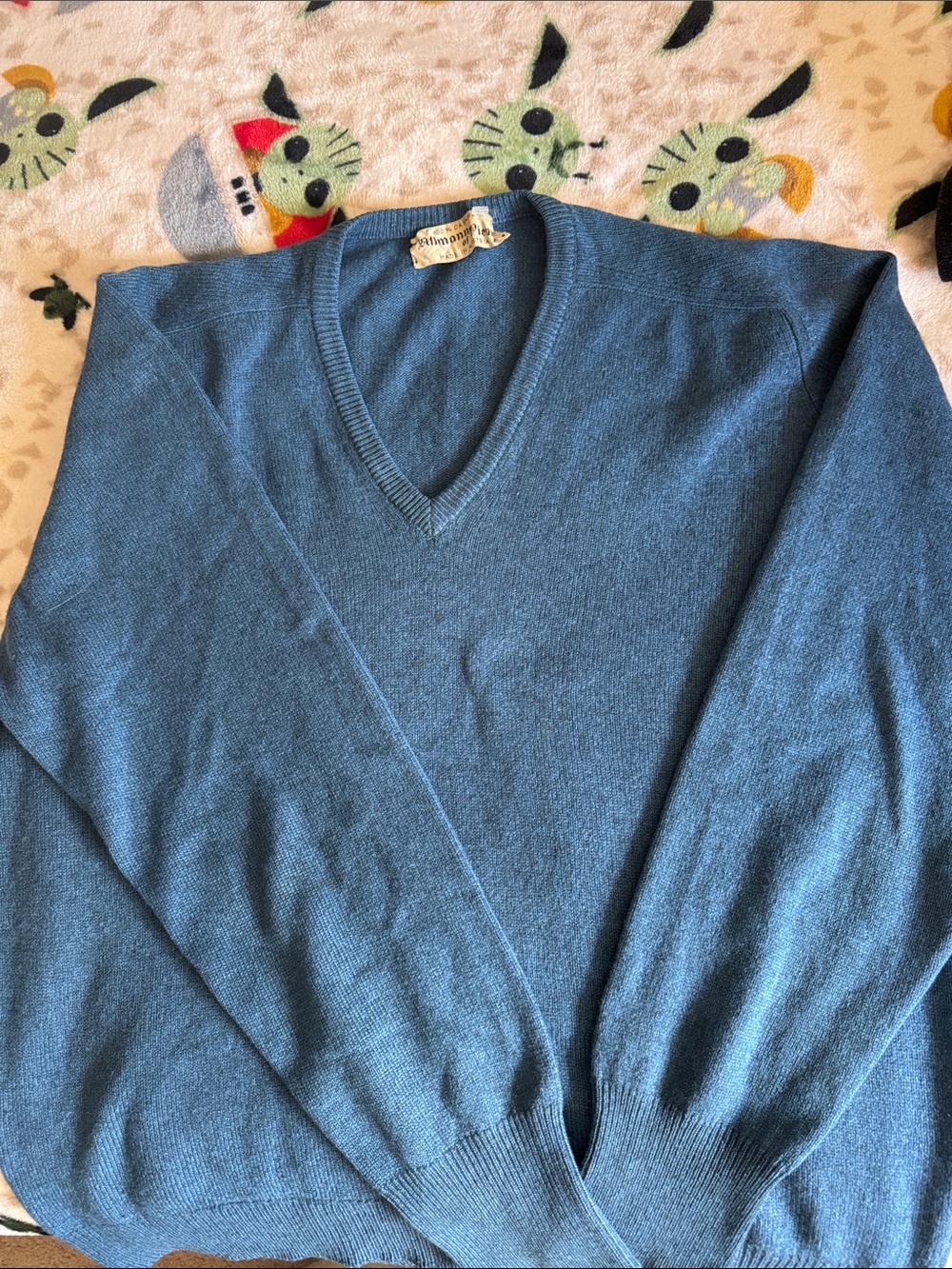 Vintage 50s/60s Altmann of Vienna Austrian Cashmere V-Neck Sweater